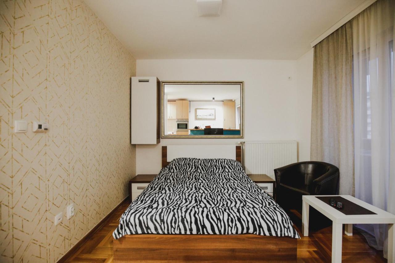 Prestige Apartment Gornji Milanovac Exterior foto